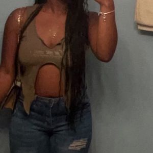 Graphic split green crop top